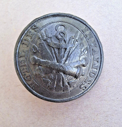Antique uniform button - ,, 19°