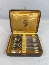 12 petites Cuillères