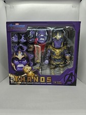 Figurine Thanos EAA-079