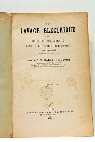 Livre ancien médecine lavage