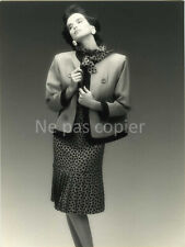 MODE NINA RICCI robe soie 1986 photo 23,8 x 17,7 cm par LAPPARENT