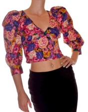 Top court taille S motif floral Manches 3/4 bouffantes col V