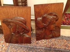 DEUX SCULPTURES EN BOIS