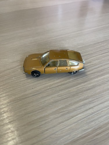 Ancienne voiture majorette - ancienne,