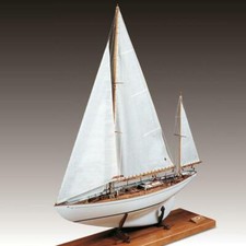 Amati Yacht Da Regata Dorade