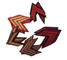 Lot de 5 paires d' insignes de manches, à identifier. France années 50