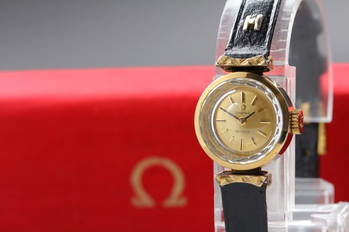 Boîte montre femme omega - de,