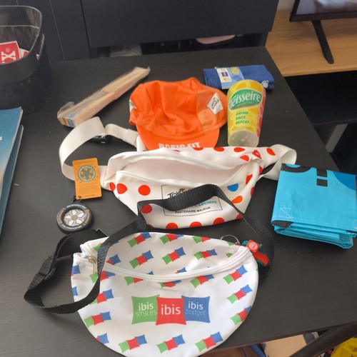 Lot goodies caravane tour - lot,
