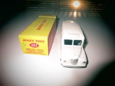 DINKY TOYS JOUET  AMBULANCE