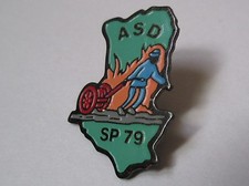 Pin's pompier / Sapeurs pompiers des Deux Sèvres 79 - ASD