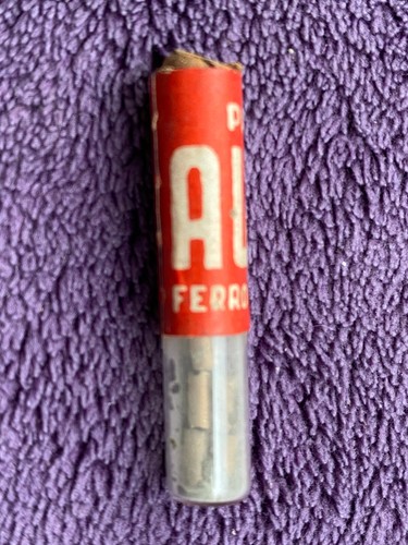 Tube pierres briquet de - tube,