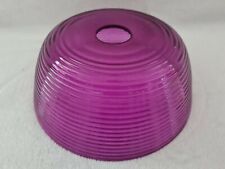 belle ancienne suspension  abat jour verre moulé violet typique des années 80 