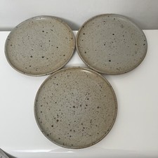 Lot de 3 assiettes en gres