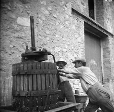 NARBONNE c. 1935 - Pressoir à