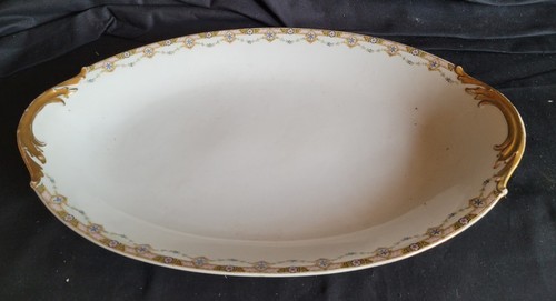 Beau plat ovale - ovale, porcelaine