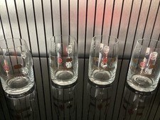 Lot  de 4 VERRES  A BIERES
