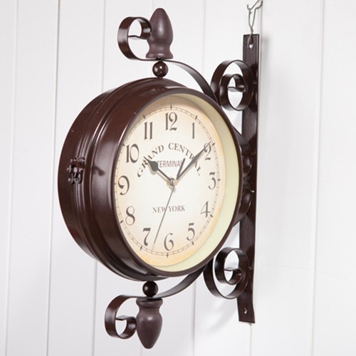 Horloge double face train