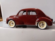 1/17 RENAULT 4CV SOLIDO