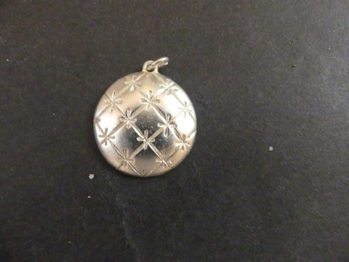 Fève pendentif metal dalloyau - fÈve,