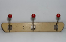 Porte manteau mural en bois et