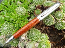 * STYLO BILLE CAPUCHON ACIER SATINE CORPS EN CUIR MARRON    NEUF DE STOCK