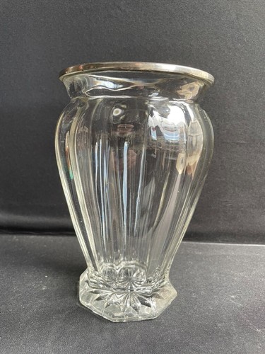 Vase cristal taillé et - en,