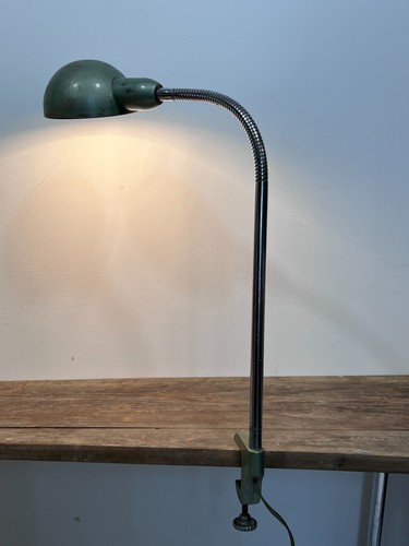 Ancienne lampe atelier usine - lampe, d'atelier