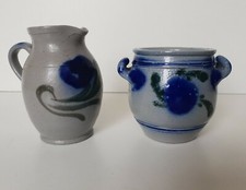 Beau lot de deux récipients