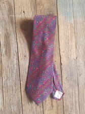 Cravate en soie vintage motif cachemir violet vert  Louis Feraud