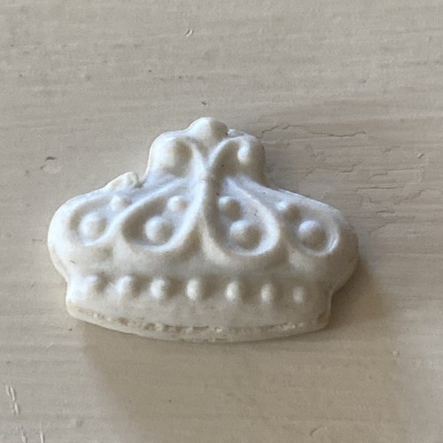 Fève couronne ancienne - fève,