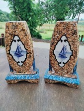 Deux Vases De Cheminée