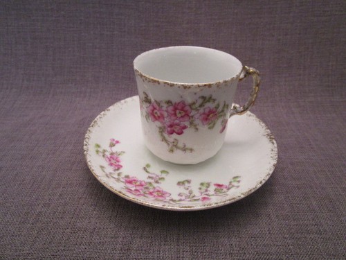 Tasse café ancienne en - à,