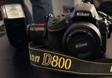 Nikon D800 36,3 Mpix Appareil Photo Num. + Speedlight SB900 + 3 Nikon Lenses.
