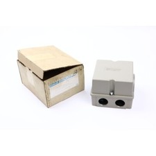 MERZ S 251/1.6100-K Boitier interrupteur 3 positions Box only (B1269)