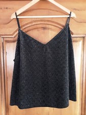 Très joli haut grande taille