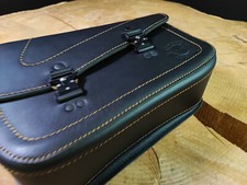 Sacoche de Selle Roi Or Orletanos Convient pour Harley Davidson Sportster S Neuf