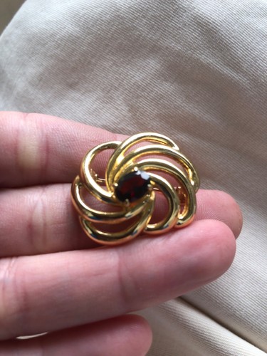 Broche vintage ornée un - broche,