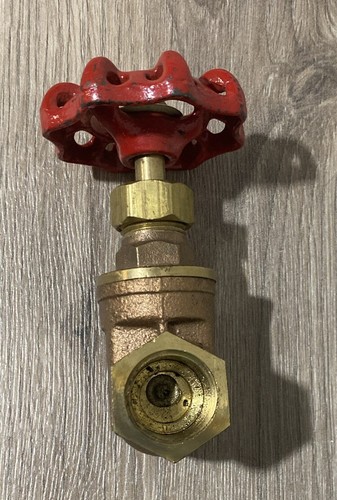 Laloo threaded brass gate - 1/2",
