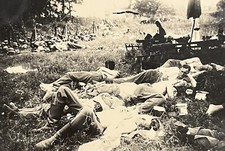 PHOTO FOTO RATION ALLEMAND ALLEMANDE WH LUFT LANDSER NO CASQUE 1944 WWII WW2