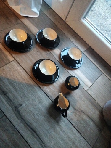 Service tasses à - ,