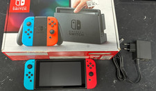 Console Switch rouge et bleu
