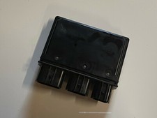 UN BOITIER ELECTRIQUE COMMANDE