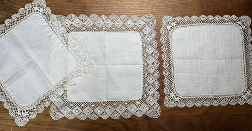 Dentelle ancienne 3 - -,