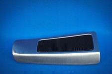 Grille de haut-parleur A8 4H