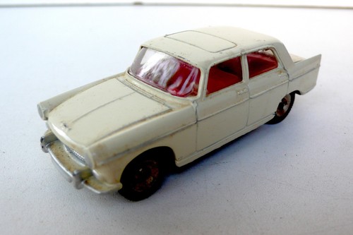 Dinky toys peugeot 404 - dinky,