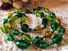 Collier ancien  perles verre vert  pierre naturelle malachite