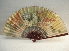 Éventail ancien à Décor de