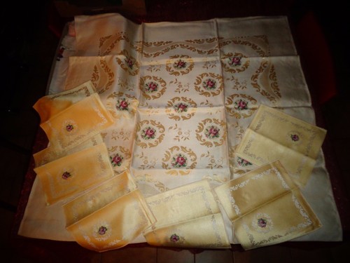 Nappe chemin table 4 - nappe,