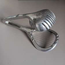 Ancien coupe oeuf (vintage)