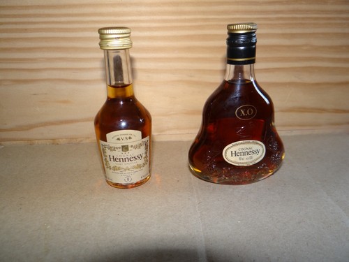 Deux rares mignonnettes cognac - rares,